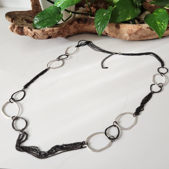 Vintage VCLM Black and Silver Oval Necklace - Picture 3 of 9